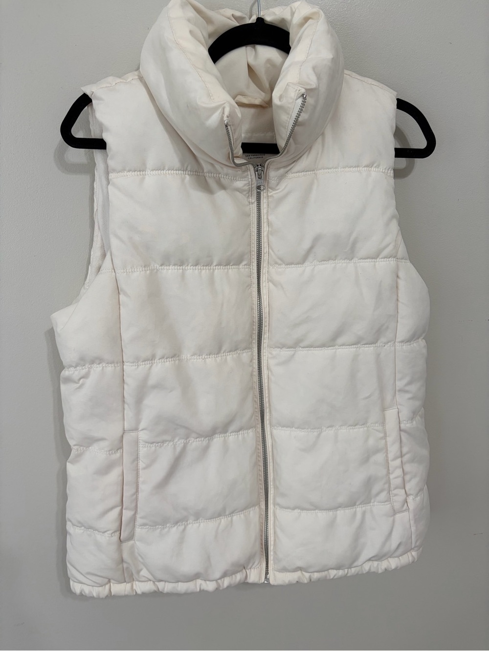 Old Navy Off-White Quilted Puffer Vest